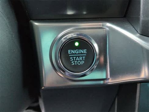 Used 2023 Ford F150 Lariat w/ Equipment Group 502A High image 39