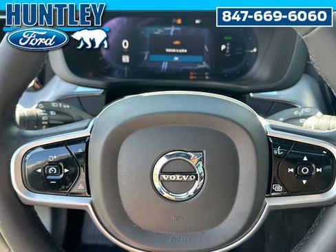 Used 2022 Volvo XC60 T8 R-Design w/ Advanced Package image 32