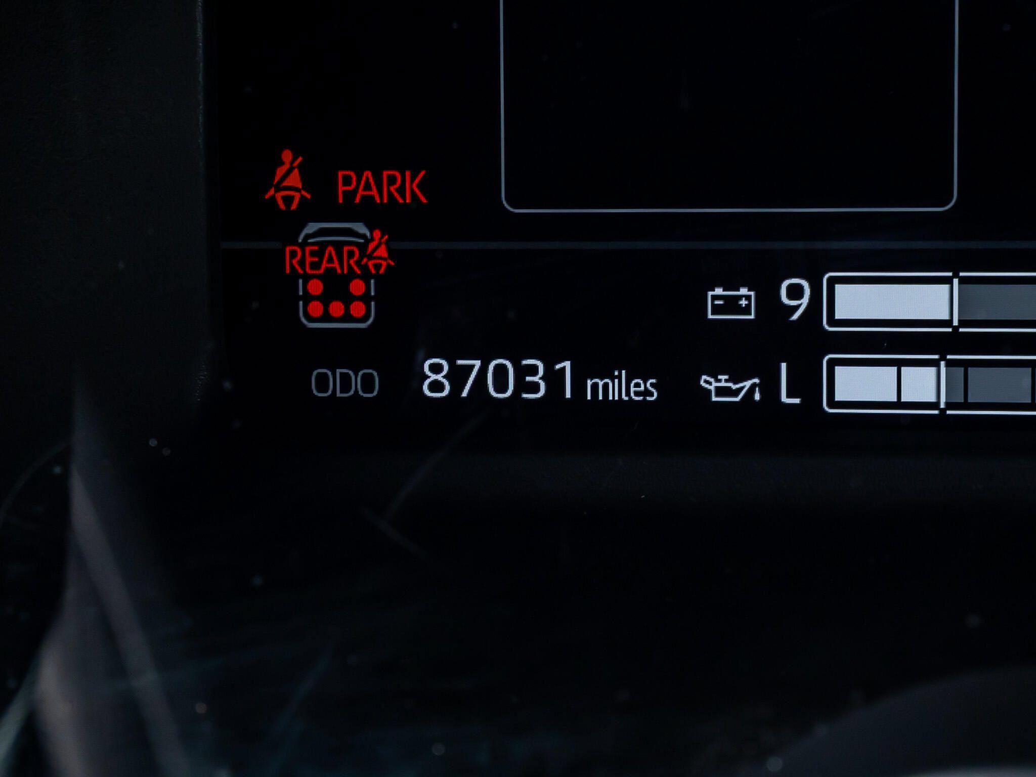 Used 2024 Toyota Sequoia Platinum AWD/4WD image 18