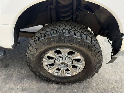 Used 2019 Ford F350 XLT w/ XLT Premium Package image 10