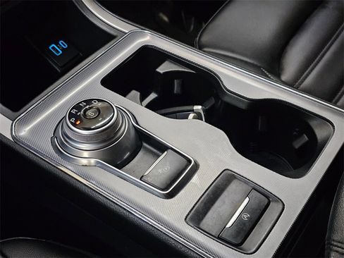 Used 2021 Ford Edge SEL w/ Cargo Accessory Package image 32