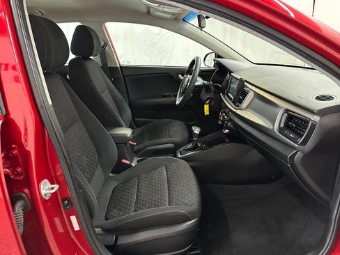Used 2019 Kia Rio S image 11