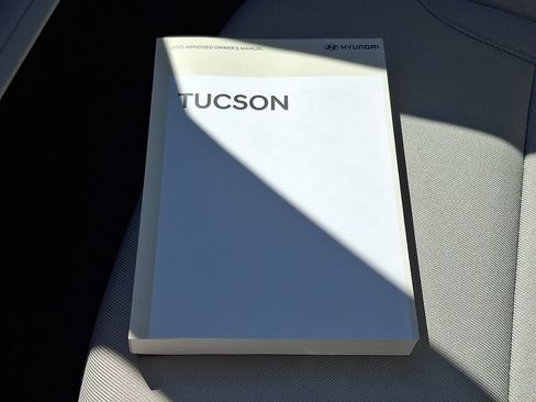 Certified 2025 Hyundai Tucson SE AWD/4WD image 25