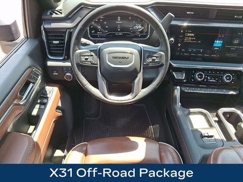 Used 2025 GMC Sierra 2500 Denali Ultimate AWD/4WD image 3