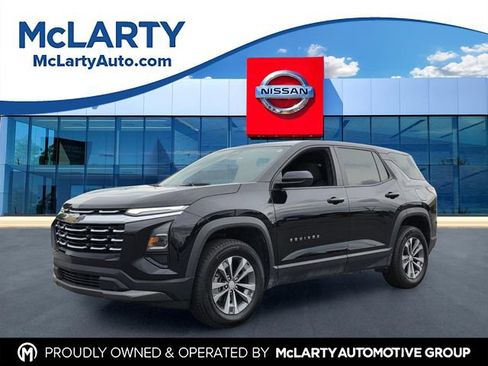 Used 2025 Chevrolet Equinox LT AWD/4WD image 1