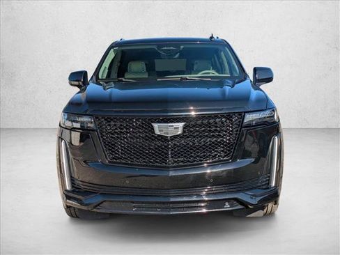 Used 2021 Cadillac Escalade ESV Sport Platinum image 2
