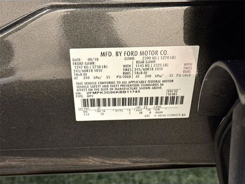 Used 2019 Ford Edge SE image 29