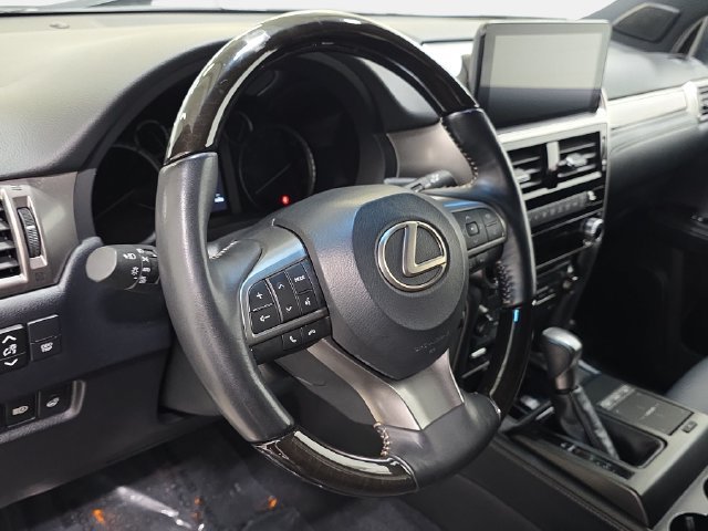 Used 2023 Lexus GX 460 Premium w/ Premium Package AWD/4WD image 14