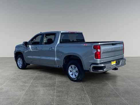 Used 2025 Chevrolet Silverado 1500 LT AWD/4WD image 3