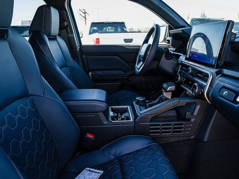 New 2025 Toyota 4Runner 4WD image 18