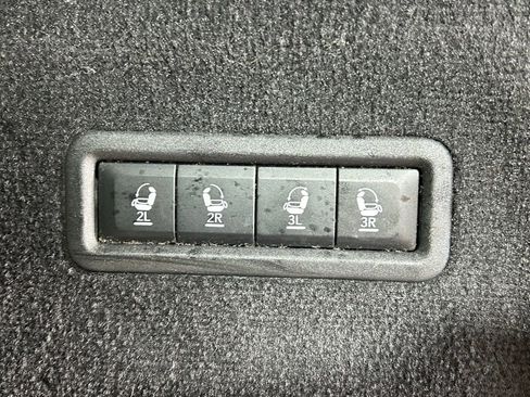 Used 2024 Jeep Grand Wagoneer L 4WD image 15