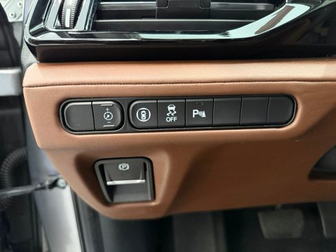 Used 2023 Acura MDX SH-AWD w/ Technology Package image 10