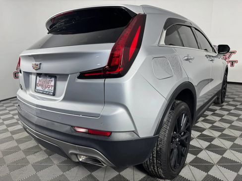 Used 2021 Cadillac XT4 Luxury w/ LPO, Onyx Sport Package AWD/4WD image 32