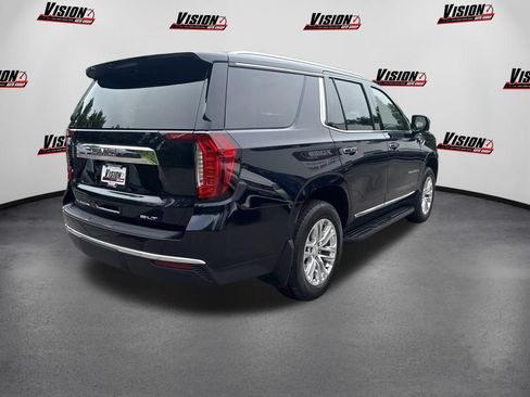Used 2023 GMC Yukon SLT w/ SLT Luxury Package AWD/4WD image 5