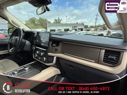 Used 2024 Ford Expedition Max Limited image 56
