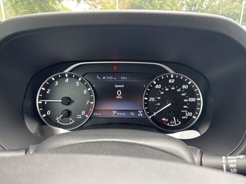 New 2025 Nissan Frontier SV w/ SV Convenience Package image 11