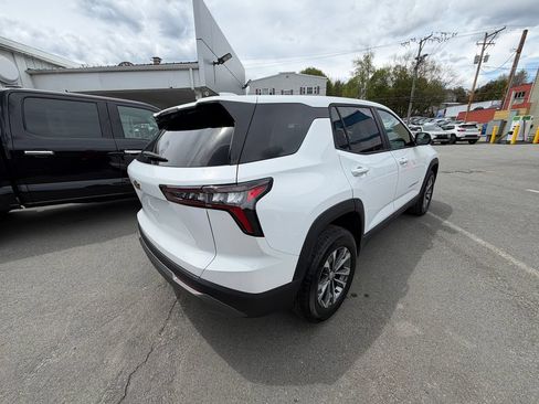 Used 2026 Chevrolet Equinox LT w/ Convenience Package II AWD/4WD image 5