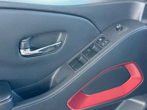 Used 2025 Nissan Frontier Pro-X w/ Pro Convenience Package image 16