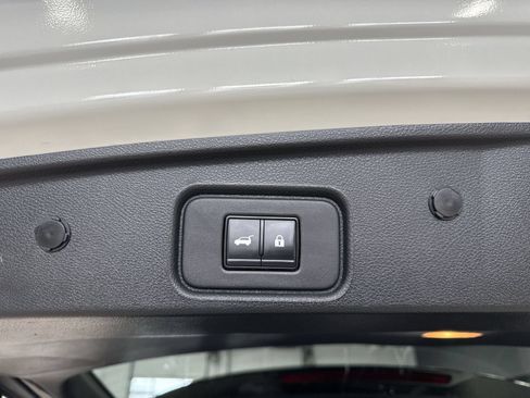 Certified 2023 Nissan Pathfinder Platinum AWD/4WD image 42