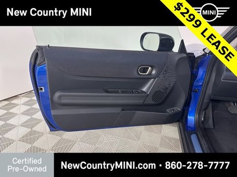 Certified 2025 MINI Cooper 2-Door Hardtop image 19