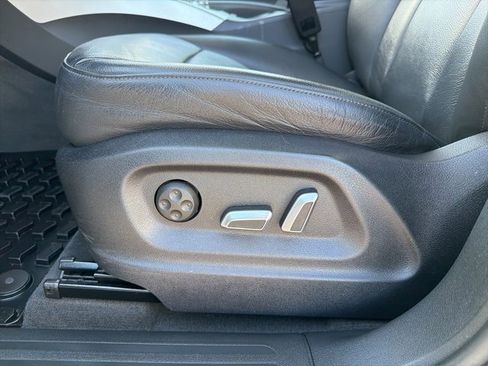 Used 2016 Audi Q5 2.0T Premium Plus image 16