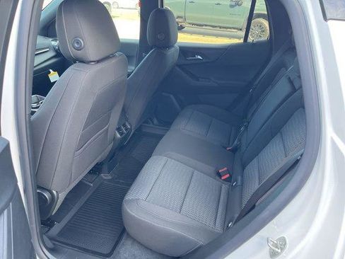 New 2026 Chevrolet Equinox LT image 8