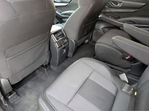 Used 2023 Subaru Ascent Premium w/ Convenience Package image 15