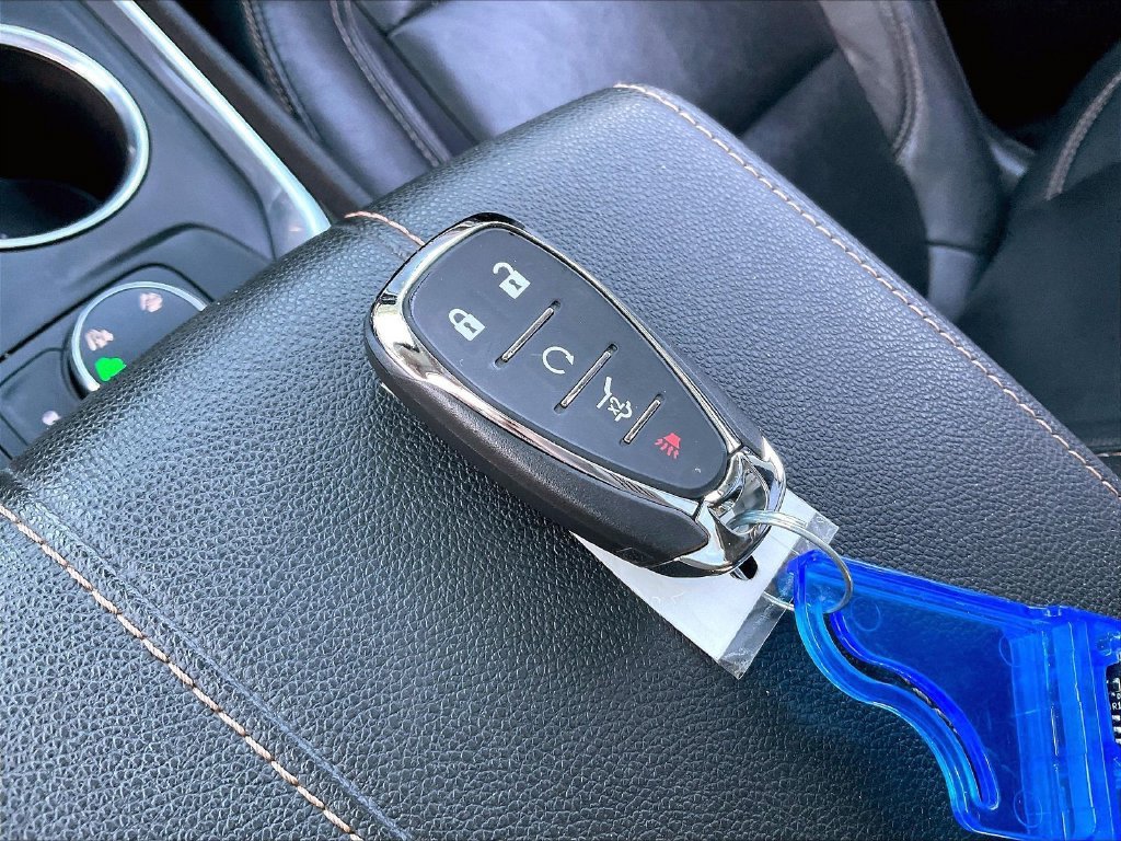 Used 2019 Chevrolet Traverse LT w/ LT Premium Package AWD/4WD image 29