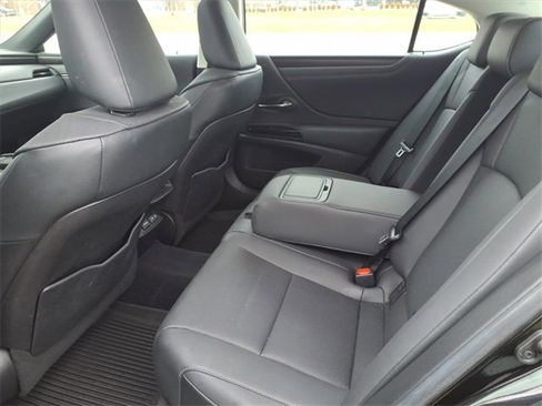 Used 2022 Lexus ES 350 w/ Premium Package image 9
