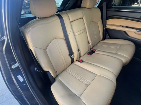 Used 2015 Cadillac SRX Performance w/ Driver Awareness Package FWD image 34