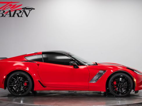 Used 2017 Chevrolet Corvette Z06 RWD image 14