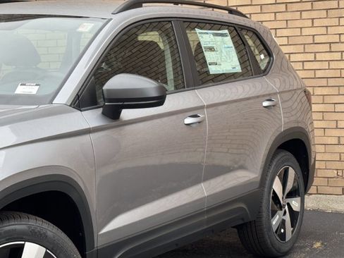 New 2025 Volkswagen Taos S image 28