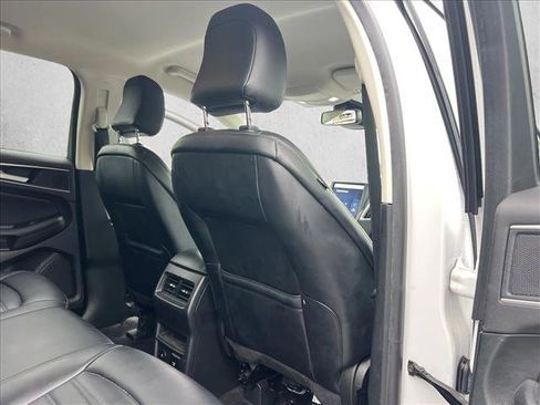 Used 2023 Ford Edge SEL w/ Convenience Package AWD/4WD image 19