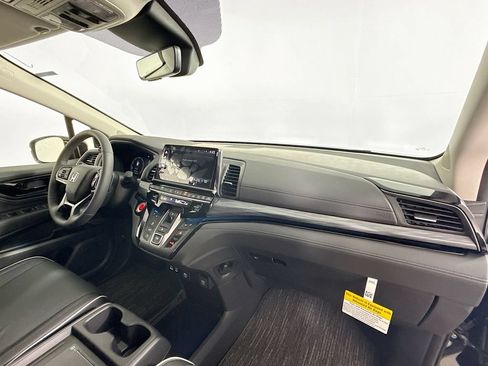 New 2026 Honda Odyssey Elite image 32