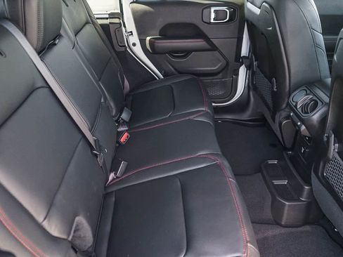 New 2026 Jeep Wrangler Unlimited Rubicon image 18