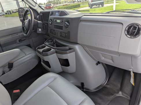Certified 2025 Ford E-450 and Econoline 450 Super Duty w/ Power Equipment Group RWD image 18