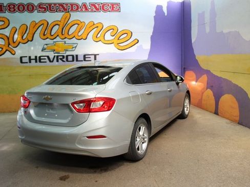 Used 2016 Chevrolet Cruze LT image 7