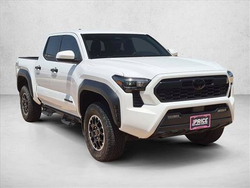 Used 2024 Toyota Tacoma TRD Off-Road AWD/4WD image 3