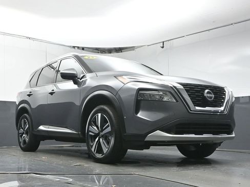 Used 2023 Nissan Rogue Platinum w/ Platinum Premium Package image 34