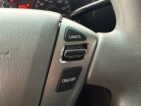 Used 2016 Nissan NV 3500 SV image 12