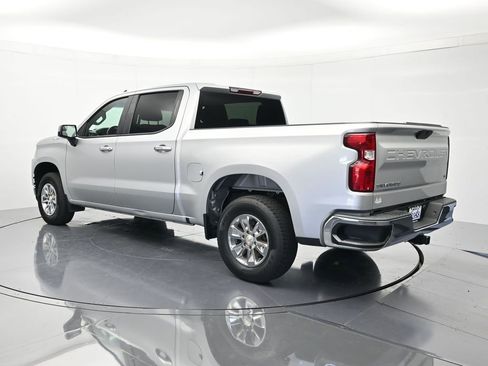 Used 2021 Chevrolet Silverado 1500 LT AWD/4WD image 7