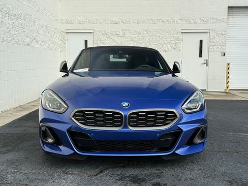 Certified 2025 BMW Z4 M40i w/ Premium Package image 5