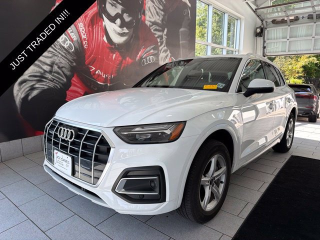 Used 2024 Audi Q5 Premium w/ Convenience Package AWD/4WD image 1