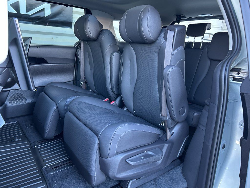 New 2026 Kia Carnival SX Prestige FWD image 12