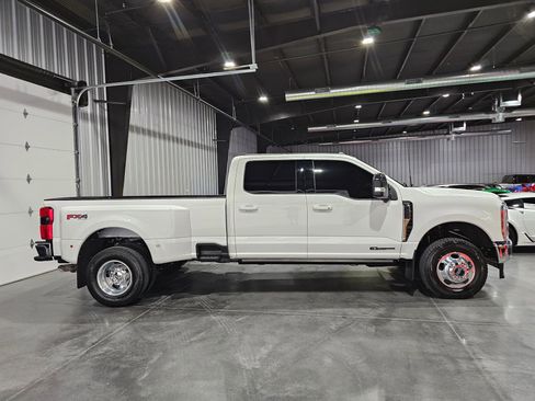 Used 2024 Ford F350 Lariat w/ Lariat Ultimate Package AWD/4WD image 7