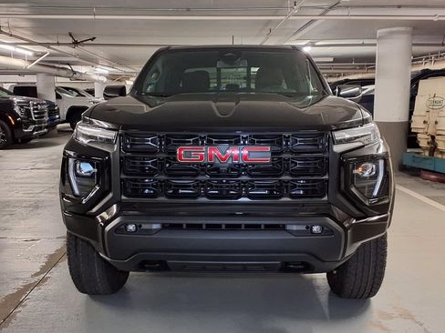 New 2026 GMC Canyon Elevation w/ Convenience Package RWD image 2