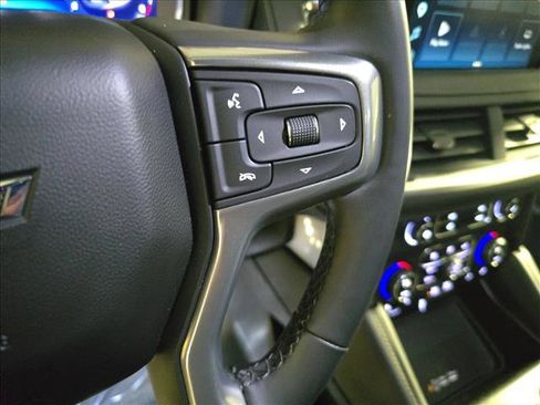 Used 2023 Chevrolet Tahoe Z71 w/ Luxury Package AWD/4WD image 21