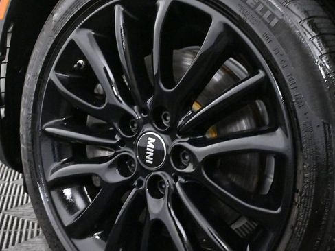 Used 2022 MINI Cooper Clubman S w/ Driver Assistance Package image 33