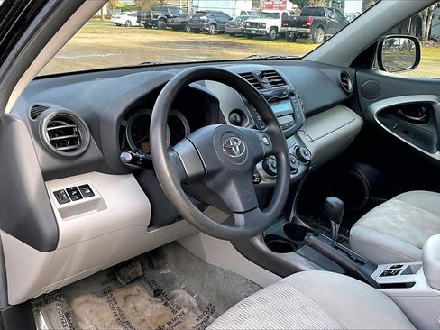 Used 2011 Toyota RAV4 4WD V6 w/ 3rd Row image 18