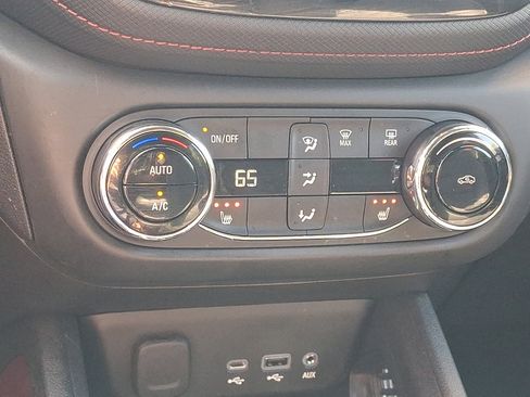 Used 2023 Chevrolet TrailBlazer RS w/ Convenience Package AWD/4WD image 17